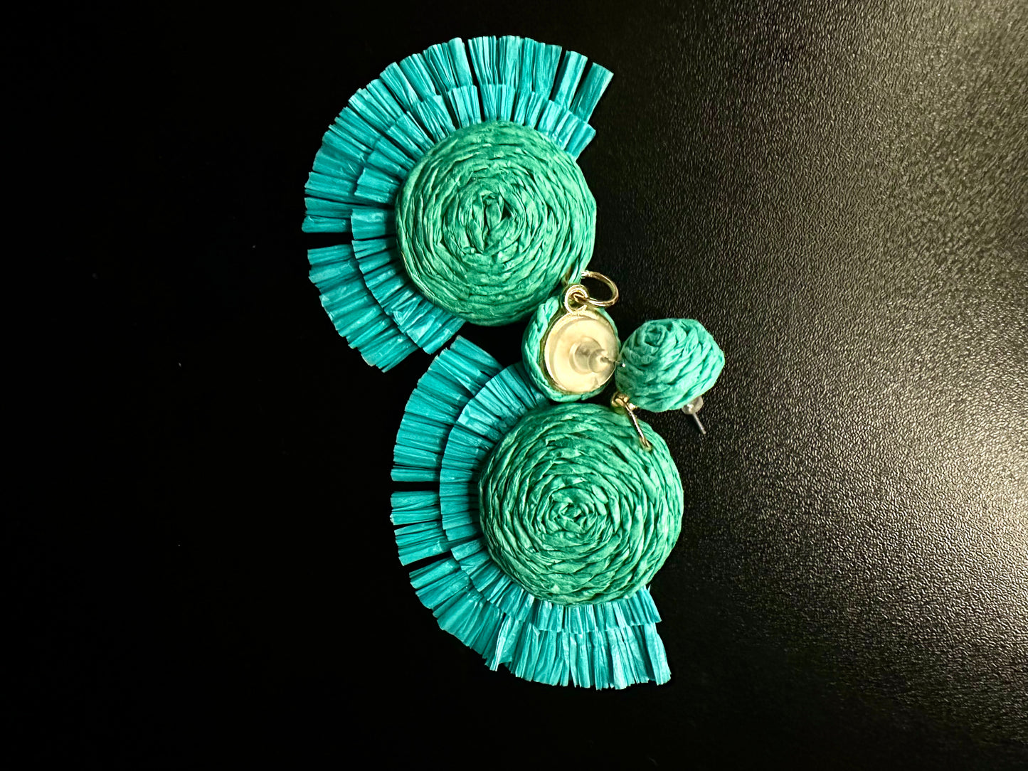 Paradise Retreat Fan-shaped Earrings
